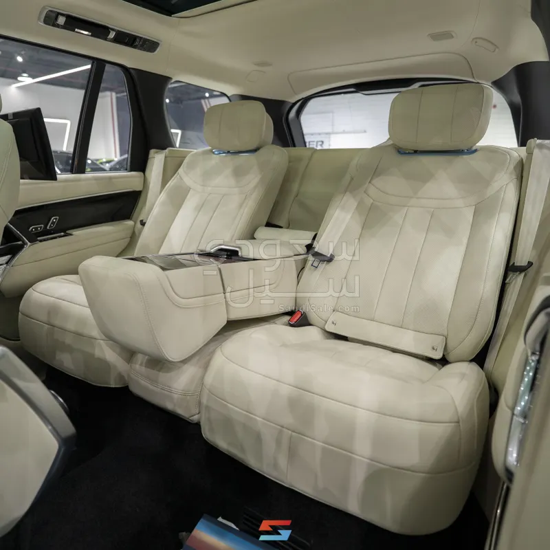 2026 لاند روفر رينج روفر اوتوبيوغرافي