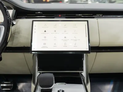 2026 لاند روفر رينج روفر اوتوبيوغرافي