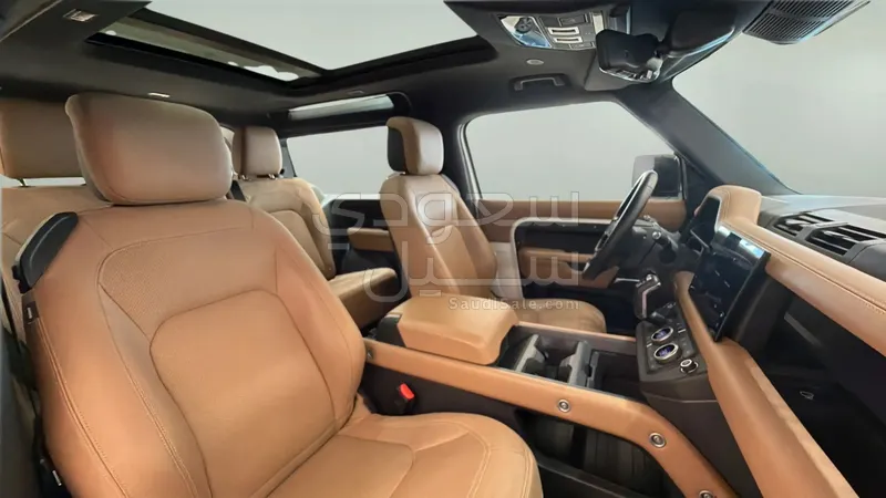 2025 لاند روفر ديفيندر 90