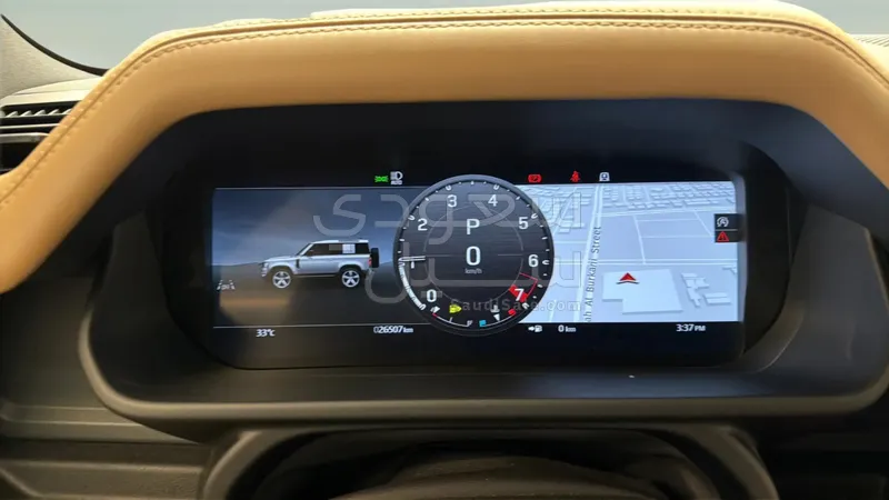 2025 لاند روفر ديفيندر 90