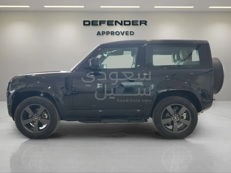 2025 لاند روفر ديفيندر 90