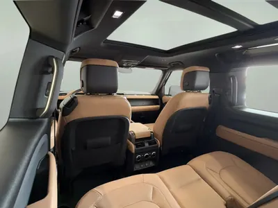 2025 لاند روفر ديفيندر 90