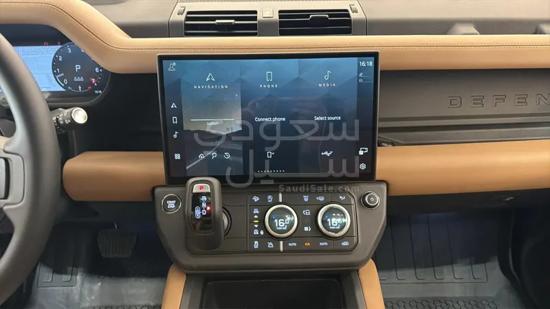 2026 لاند روفر ديفيندر اكس 110