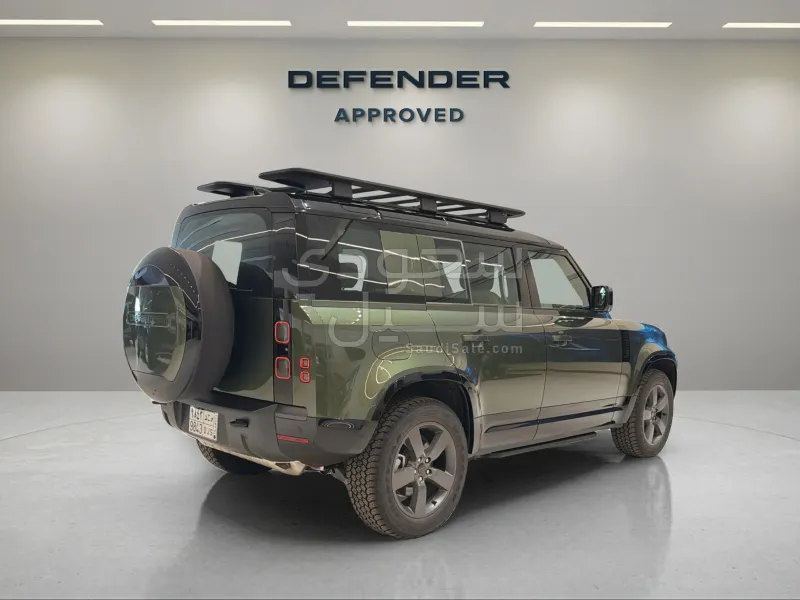 2026 لاند روفر ديفيندر اكس 110