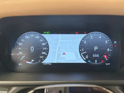 2026 لاند روفر ديفيندر اكس 110