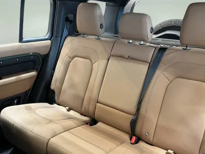 2026 لاند روفر ديفيندر اكس 110