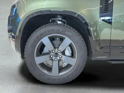 2026 لاند روفر ديفيندر اكس 110