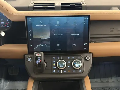 2026 لاند روفر ديفيندر اكس 110