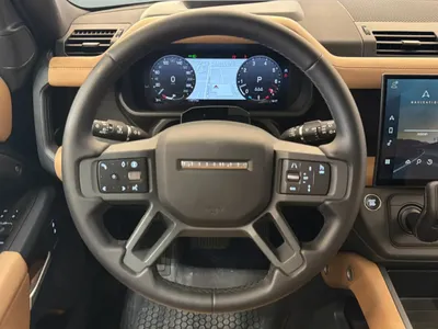 2026 لاند روفر ديفيندر اكس 110