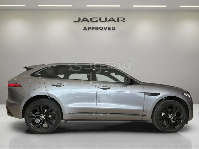 2024 جاكوار اف-بيس ار دايناميك