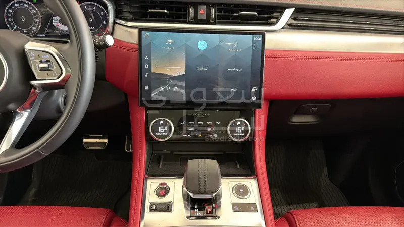 2024 جاكوار اف-بيس ار دايناميك