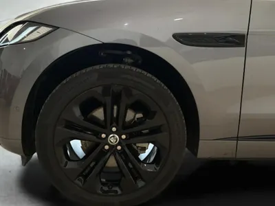 2024 جاكوار اف-بيس ار دايناميك