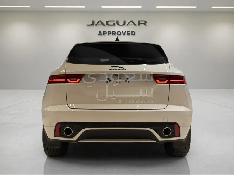 2024 جاكوار اي-بيس