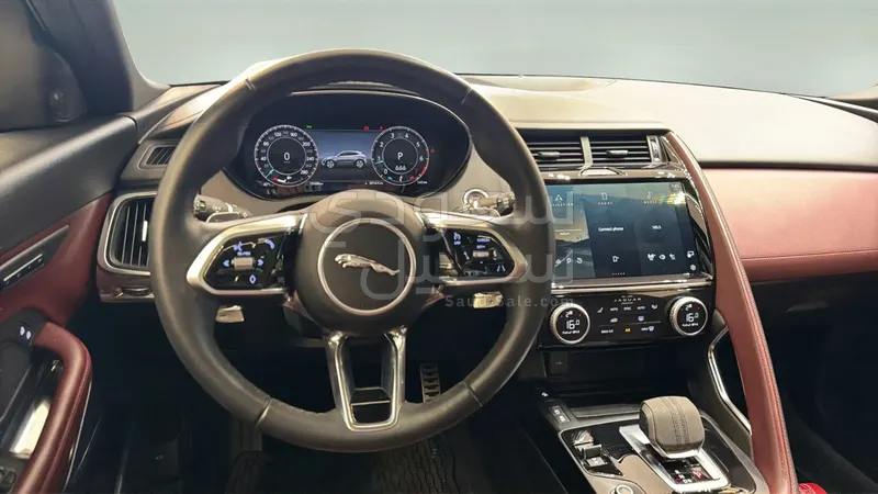 2024 جاكوار اي-بيس