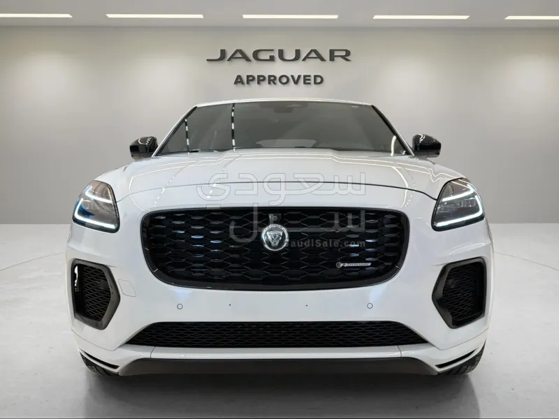 2024 جاكوار اي-بيس