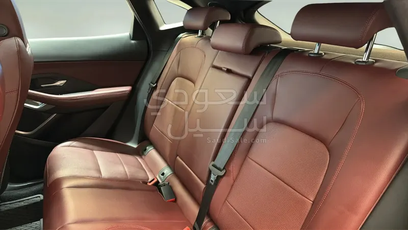 2024 جاكوار اي-بيس