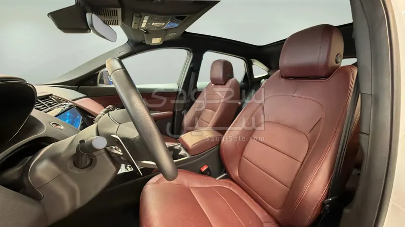 2024 جاكوار اي-بيس