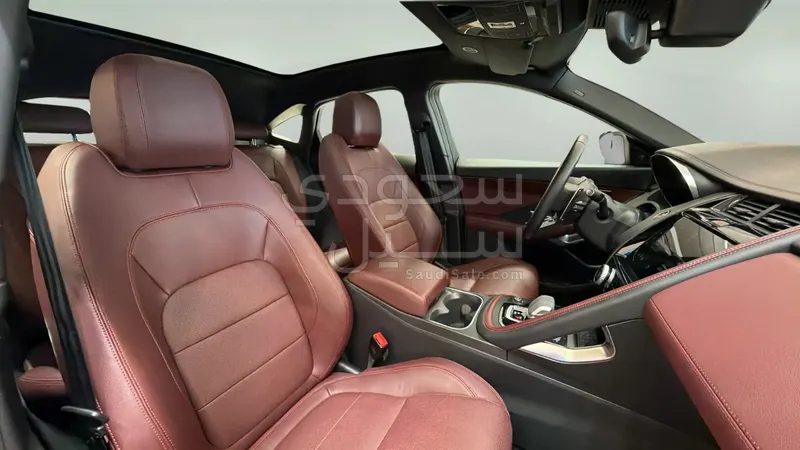 2024 جاكوار اي-بيس