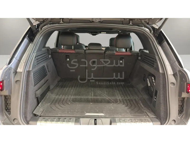2025 لاند روفر رينج روفر سبورت اس اي