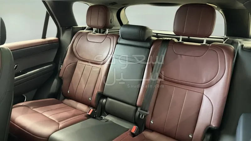 2025 لاند روفر رينج روفر سبورت اس اي