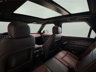 2025 لاند روفر رينج روفر سبورت اس اي