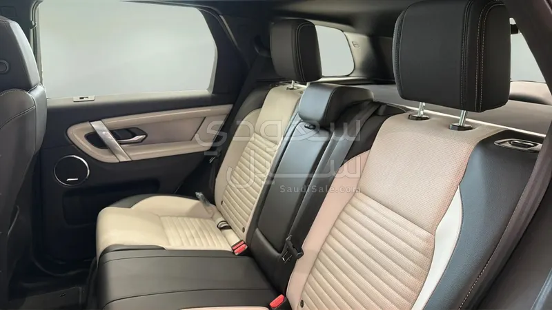 2025 لاند روفر ديسكفري سبورت