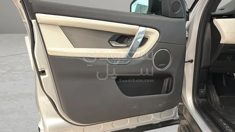 2025 لاند روفر ديسكفري سبورت