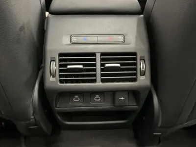 2025 لاند روفر ديسكفري سبورت