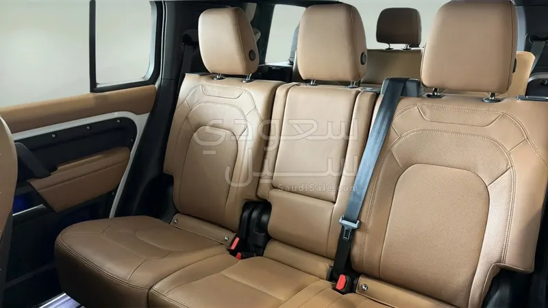 2025 لاند روفر ديفيندر 130 اكس