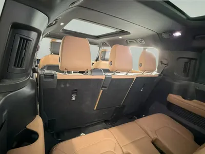 2025 لاند روفر ديفيندر 130 اكس