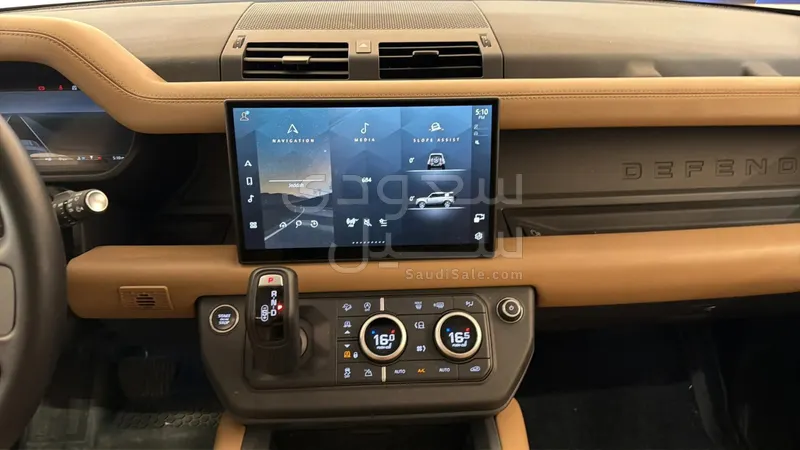 2025 لاند روفر ديفيندر اكس 110