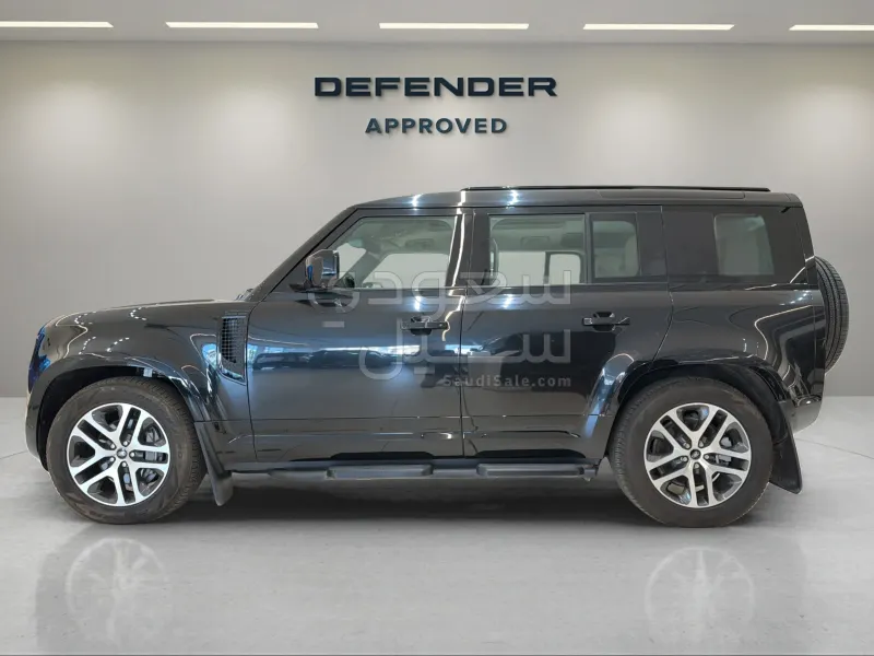 2025 لاند روفر ديفيندر اكس 110