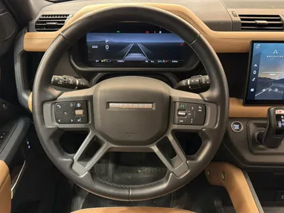 2025 لاند روفر ديفيندر اكس 110