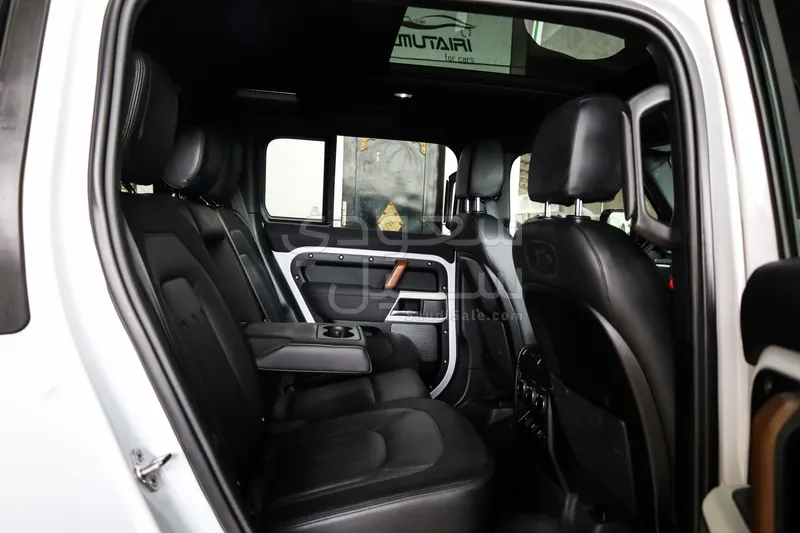 2022 لاند روفر ديفيندر اس اي