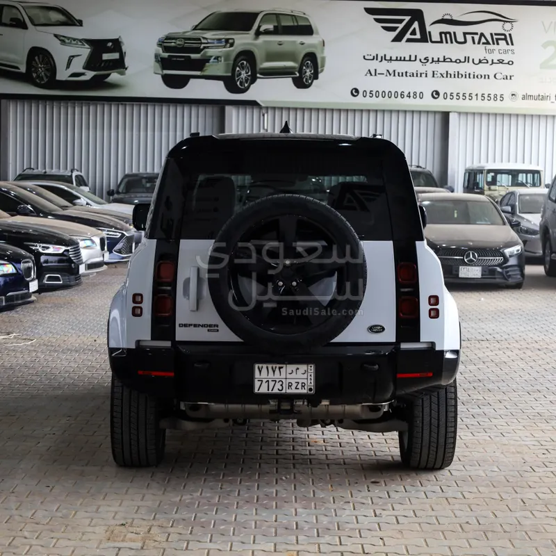 2022 لاند روفر ديفيندر اس اي