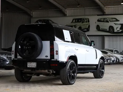 2022 لاند روفر ديفيندر اس اي