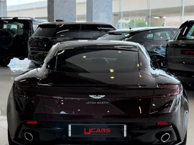 2020 استون مارتن دي بي 11