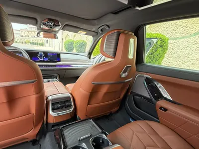 2025 بي ام دبليو الفئة السابعة 735أي