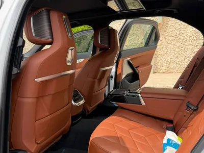 2025 بي ام دبليو الفئة السابعة 735أي