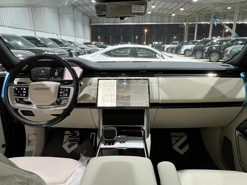 2026 لاند روفر رينج روفر اوتوبيوغرافي