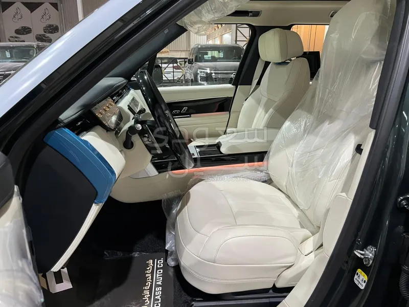 2026 لاند روفر رينج روفر اوتوبيوغرافي