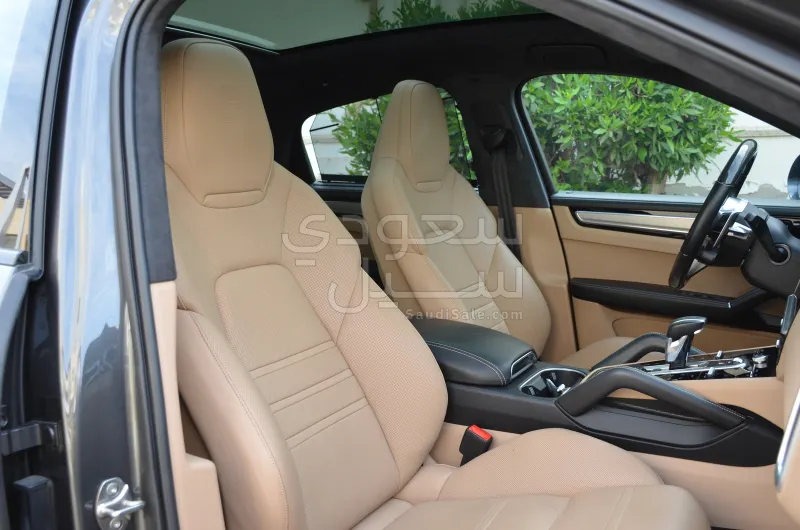 2020 بورش كايين اس