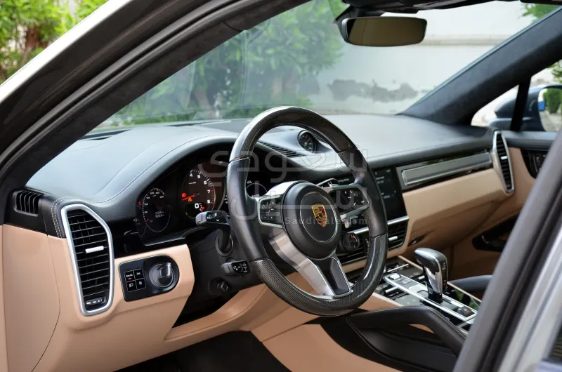 2020 بورش كايين اس