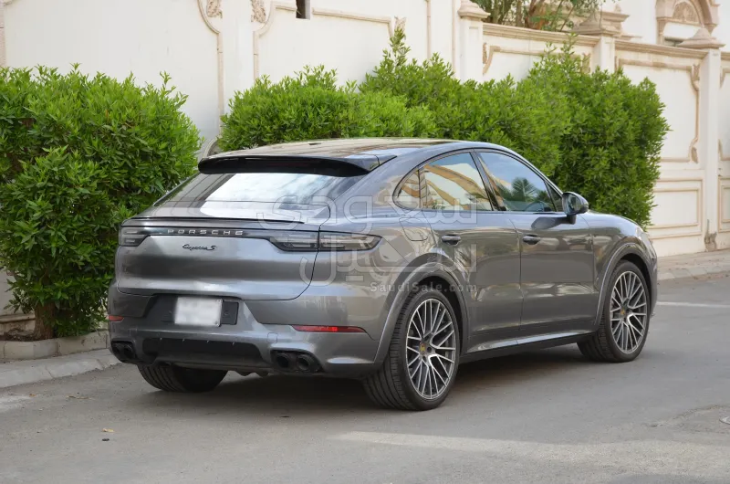 2020 بورش كايين اس