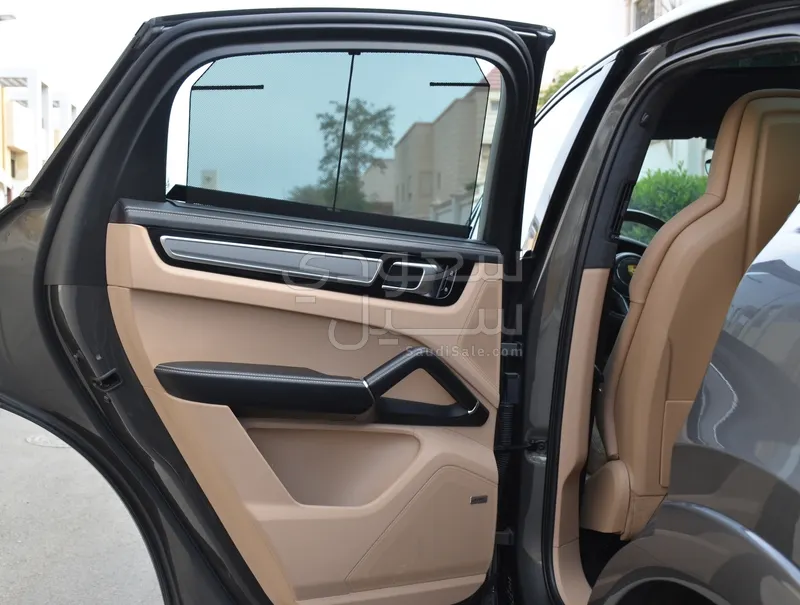 2020 بورش كايين اس