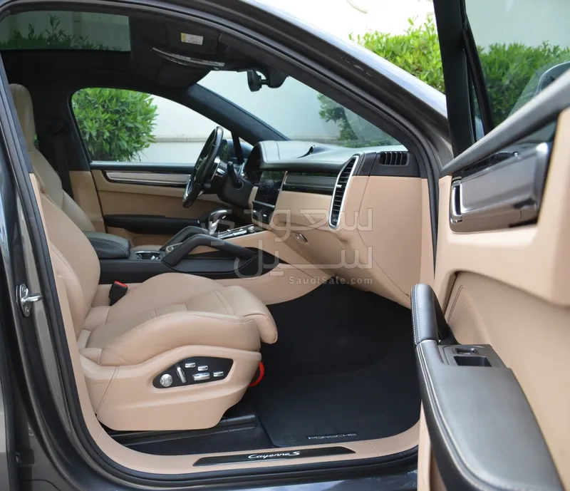 2020 بورش كايين اس