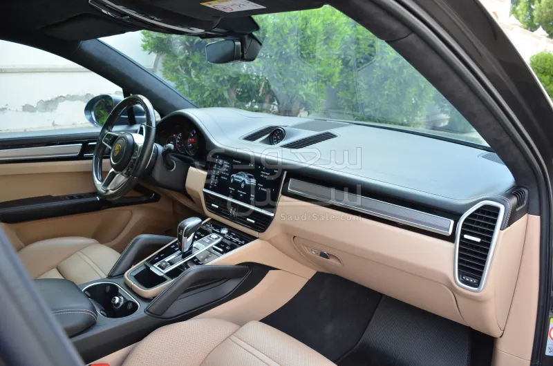 2020 بورش كايين اس