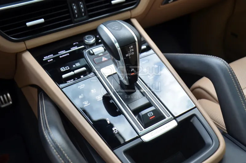 2020 بورش كايين اس