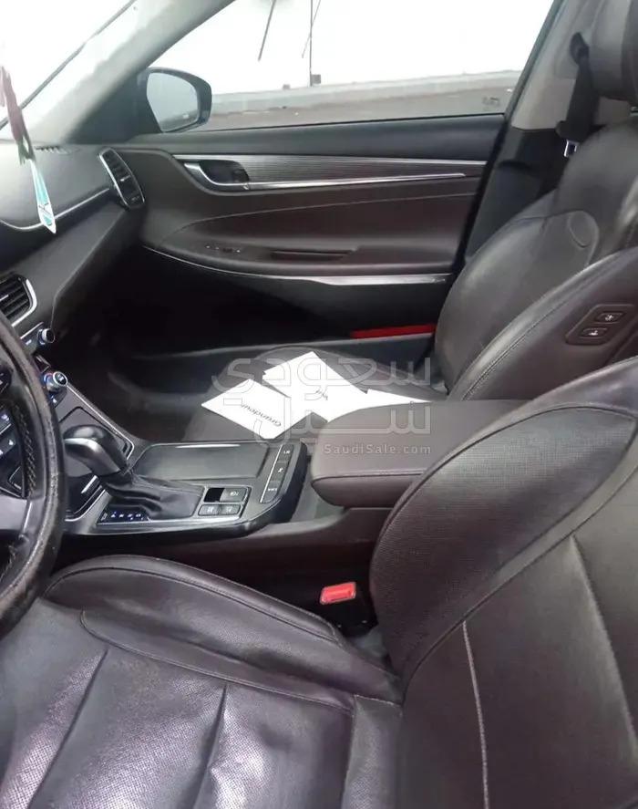 2018 هيونداي ازيرا سمارت