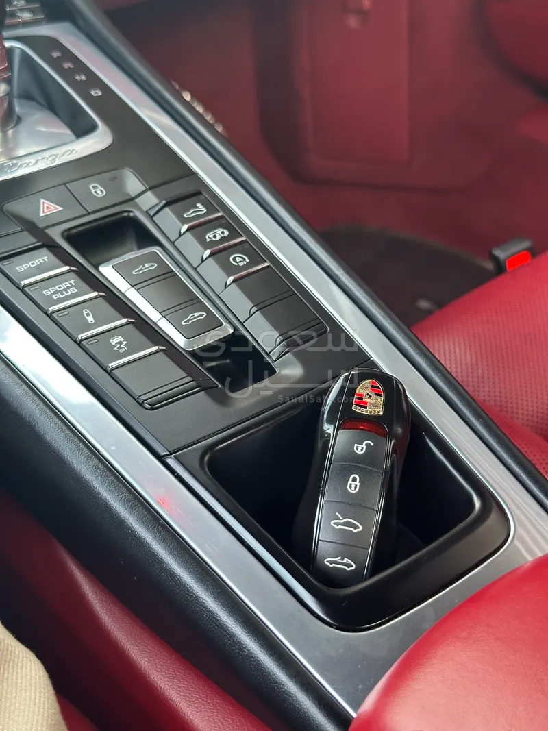 2015 بورش 911 تارجا 4 اس